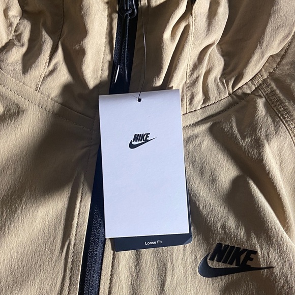 Nike Tech Men's windbreaker - Picture 4 of 4